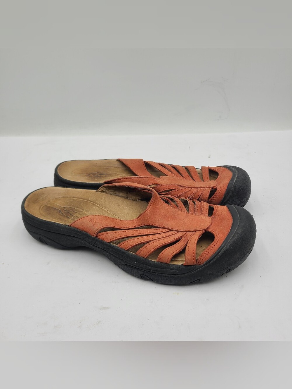 B56 Keen Calistoga Leather Comfort Slide Sandals Womens Size 9 Orange